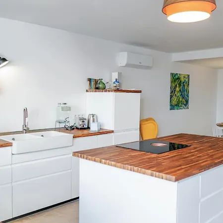 Apartment Beachfront Haus In The Heart Of *